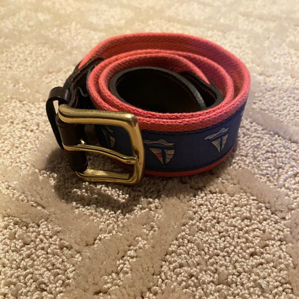 Sailboat graphic belt